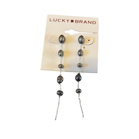 Iridescent Gray Faux Pearl Threader Earrings. - Picture 5 of 5